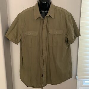 Men's Green Casual button shirt, XL, P2P 26”